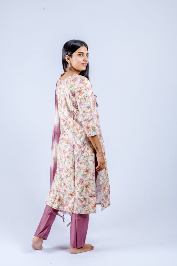 Lavender ethnic suit set - Image 6