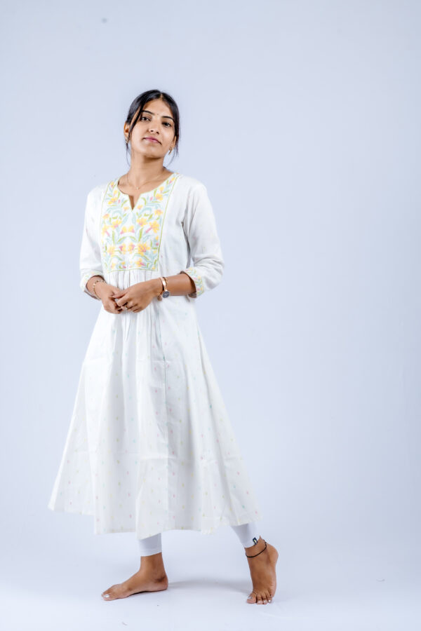 White Multicolor floral threadwork on the yoke - Image 3