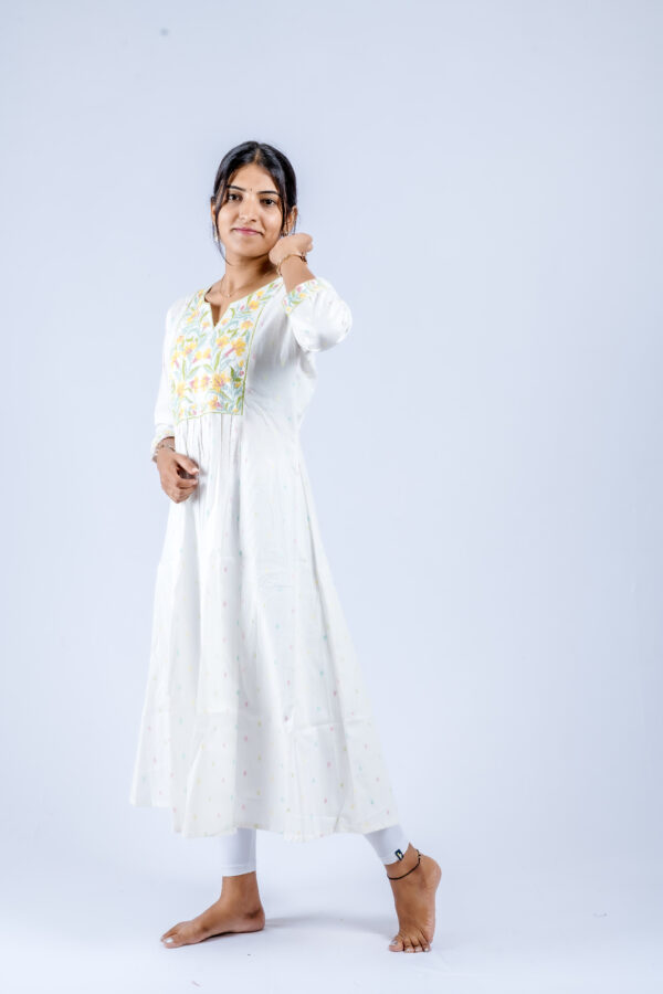 White Multicolor floral threadwork on the yoke - Image 4