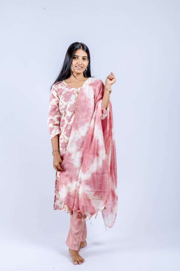 Graceful Pink Tie-Dye Cotton Suit Set - Image 2