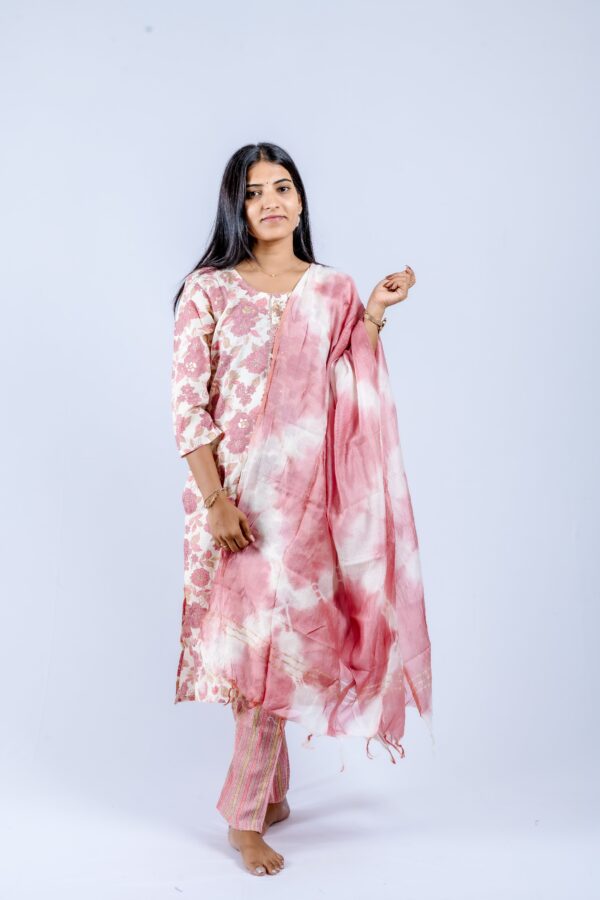 Graceful Pink Tie-Dye Cotton Suit Set - Image 4