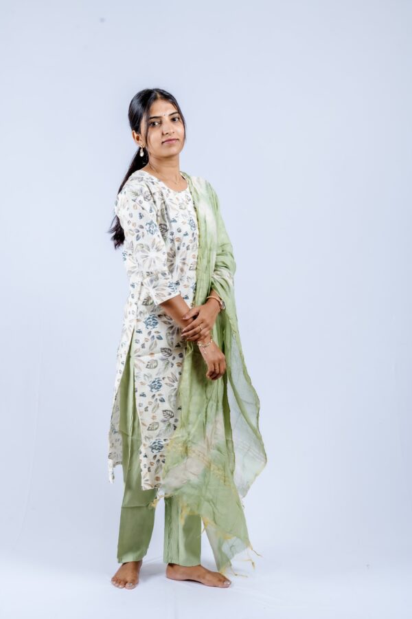 Graceful light green floral suit set.
