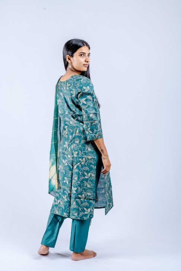 Teal Green Kurta & Pants with Teal-Cream Tie-Dye Dupatta and Golden Highlights. - Image 7