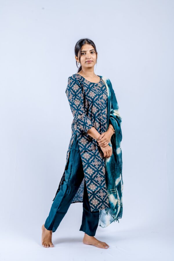 Indigo Blue Printed Cotton Suit Set with Tie-Dye Dupatta - Image 4