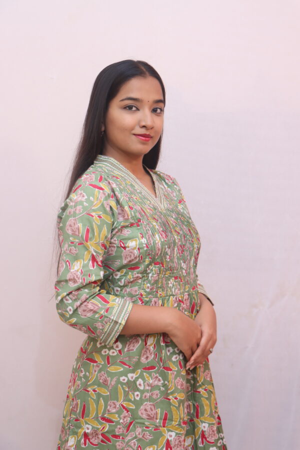 Olive green with multicolor floral print - Image 4