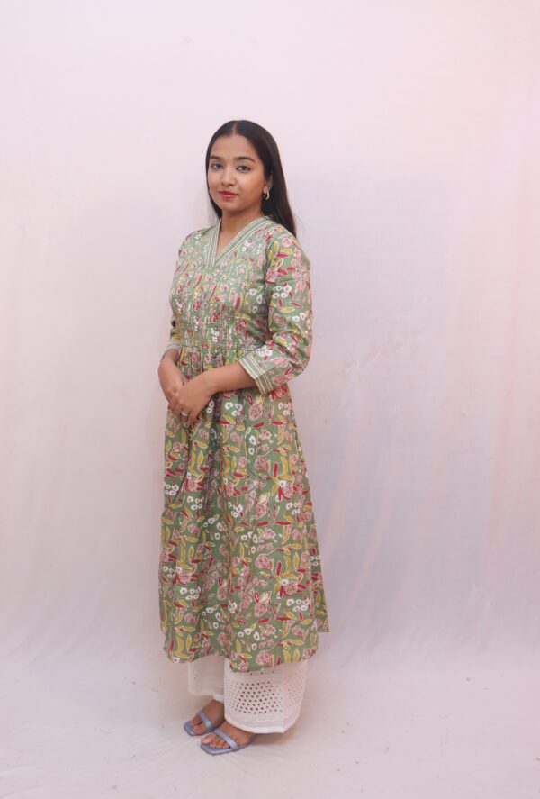 Olive green with multicolor floral print - Image 6