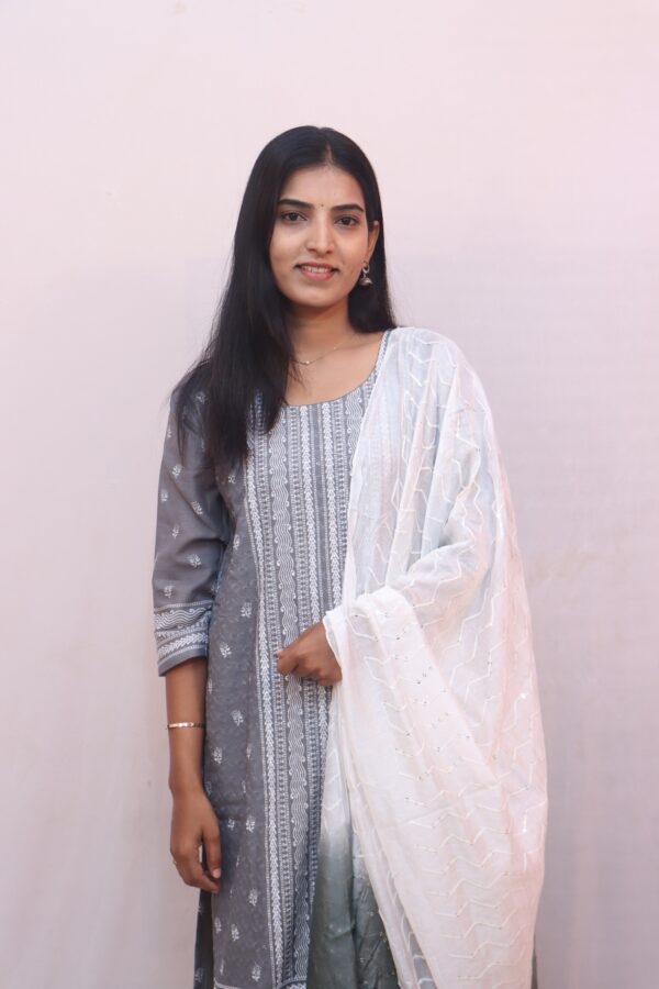 Grey Printed Kurta Set with White Pants & Ombre Dupatta - Image 3