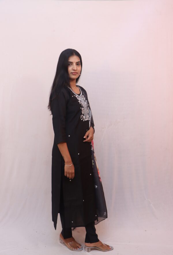 Black Embroidered Ethnic Kurta Set with Floral Dupatta - Image 5