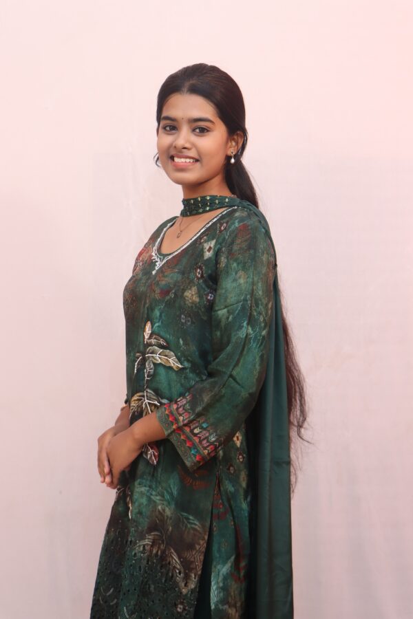 Elegant Dark Green Printed Kurta Set - Image 4