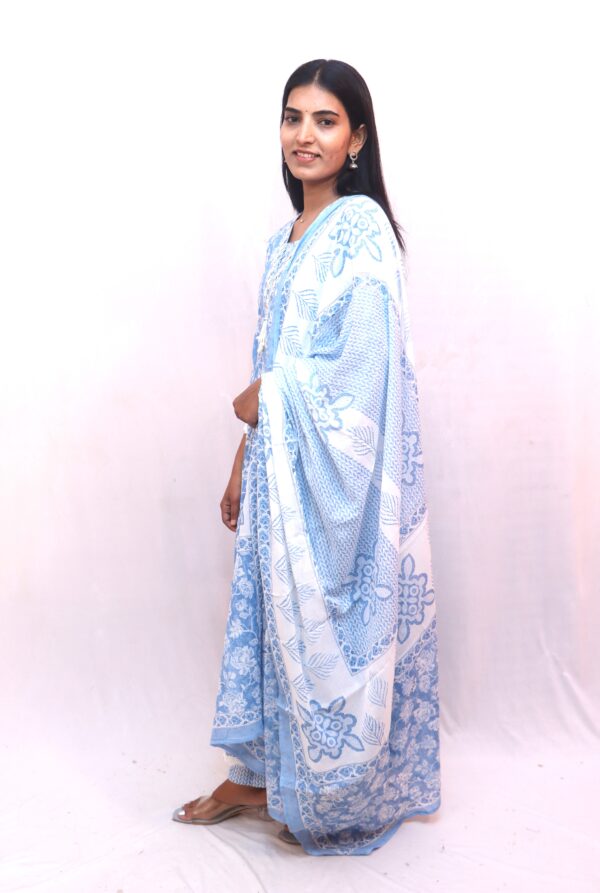 Light Blue Floral Printed Ethnic Suit Set - Image 5